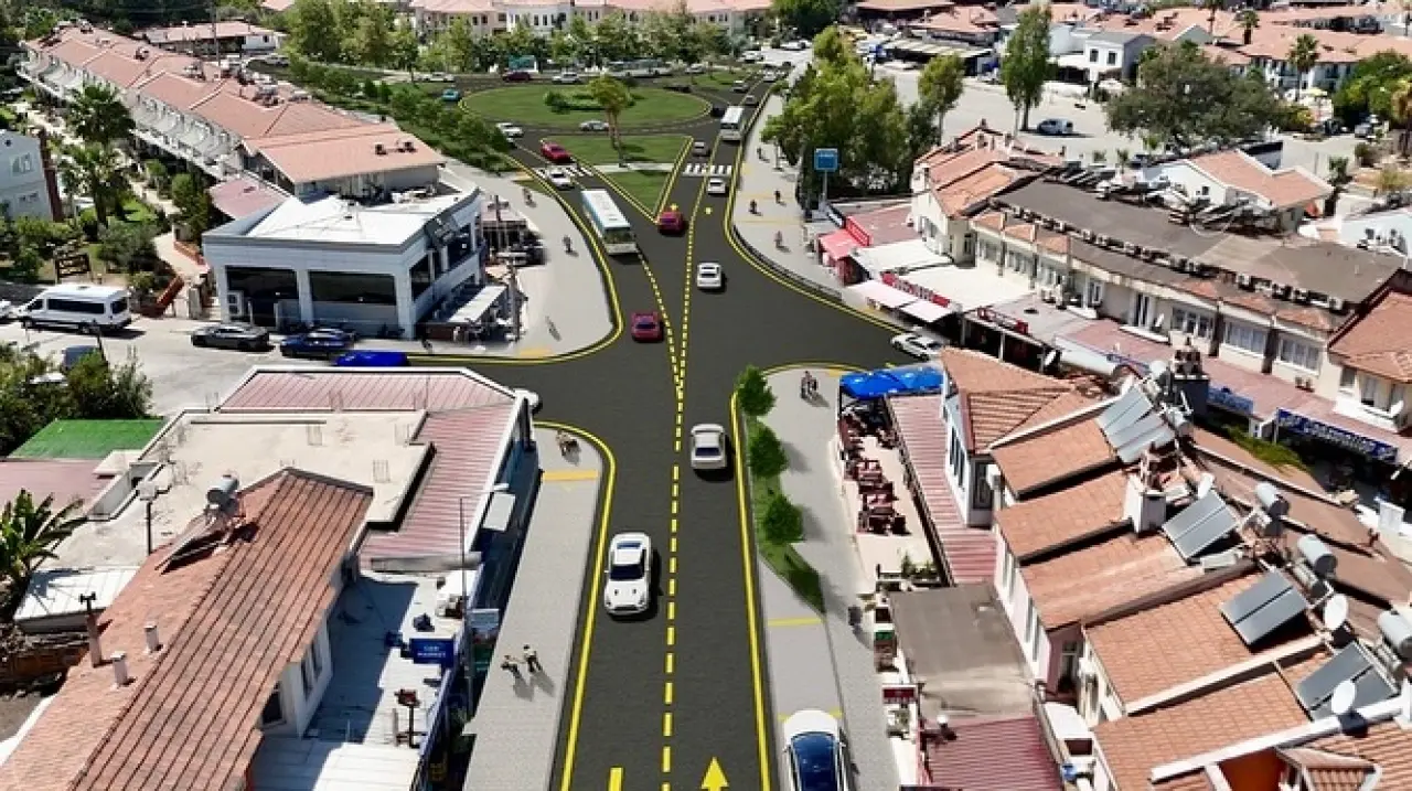 Muğla Büyükşehir Belediyesi, Fethiye-Ölüdeniz yolu için başlattığı modern altyapı çalışmalarıyla bölgeye değer katacak. Projenin kapsamı; asfalt döşemesi, su hattı yenileme, yağmur suyu hattı çalışması ve oto korkuluk montajını içeriyor. Başkan Aras, çalışmaların bittiğinde bölgenin turizm potansiyelini artıracağını belirtti.